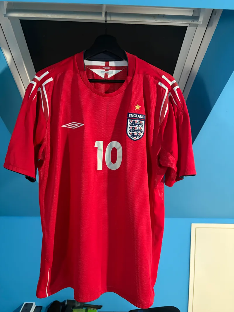 England 2004/06 Away Shirt – Owen 10 – XL (BNWOT)