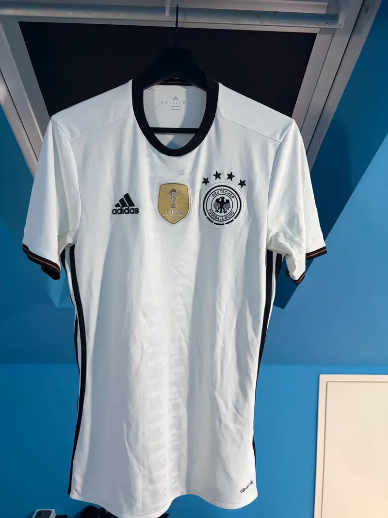 Germany 2016/17 Home Shirt – Small