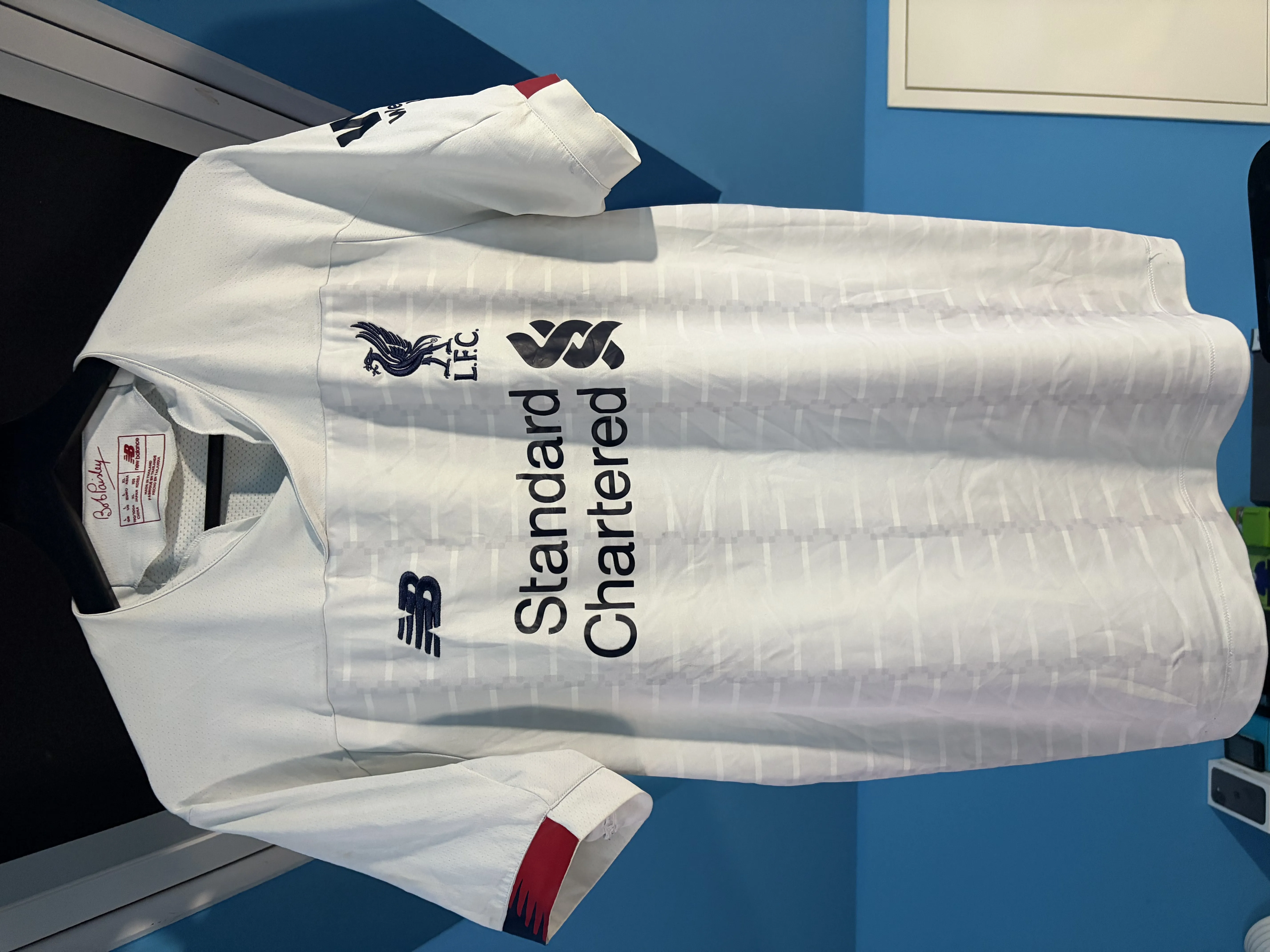Liverpool 2019/20 Away Shirt – Large