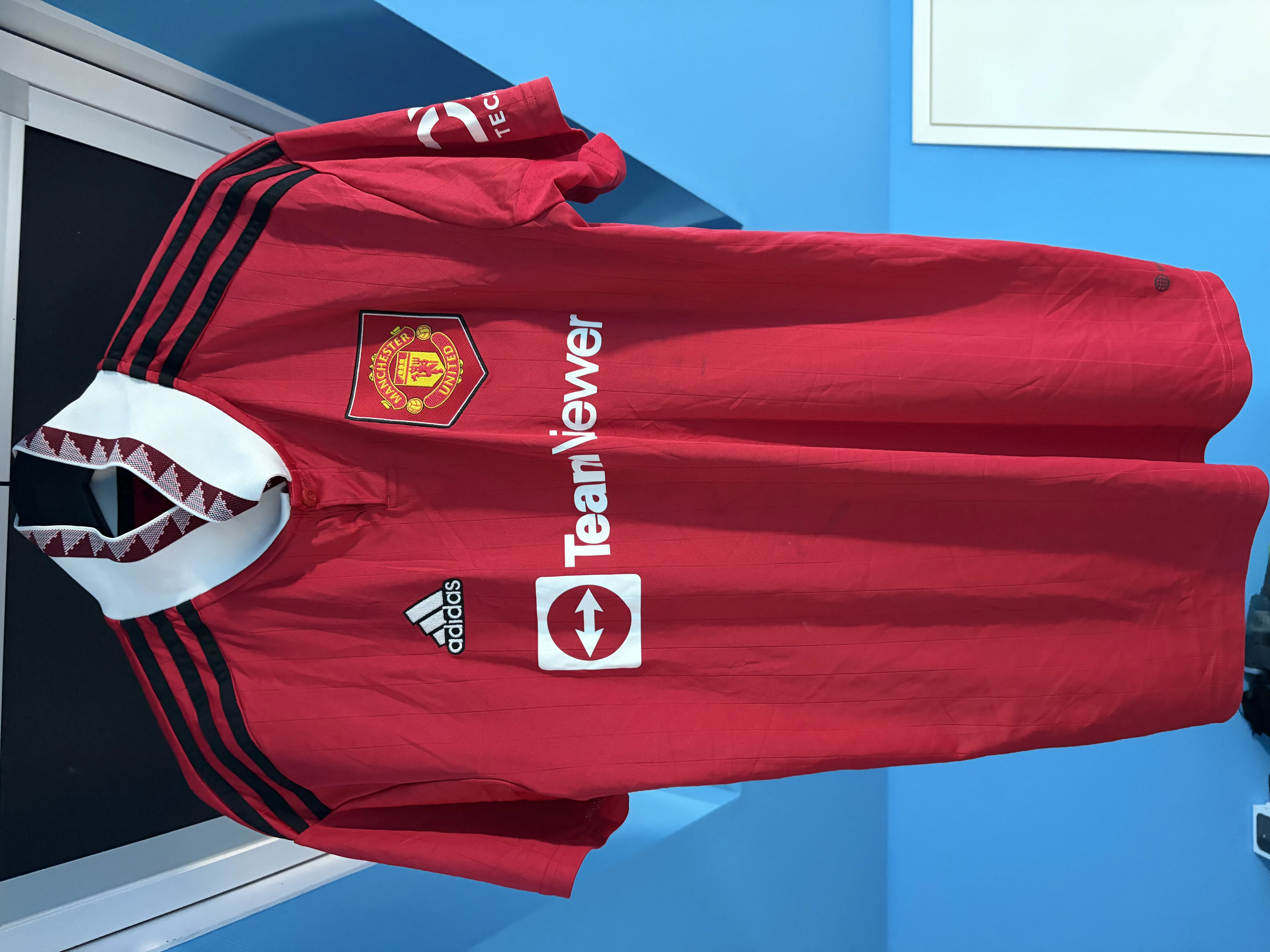Manchester United 2022/23 Home Shirt – Medium
