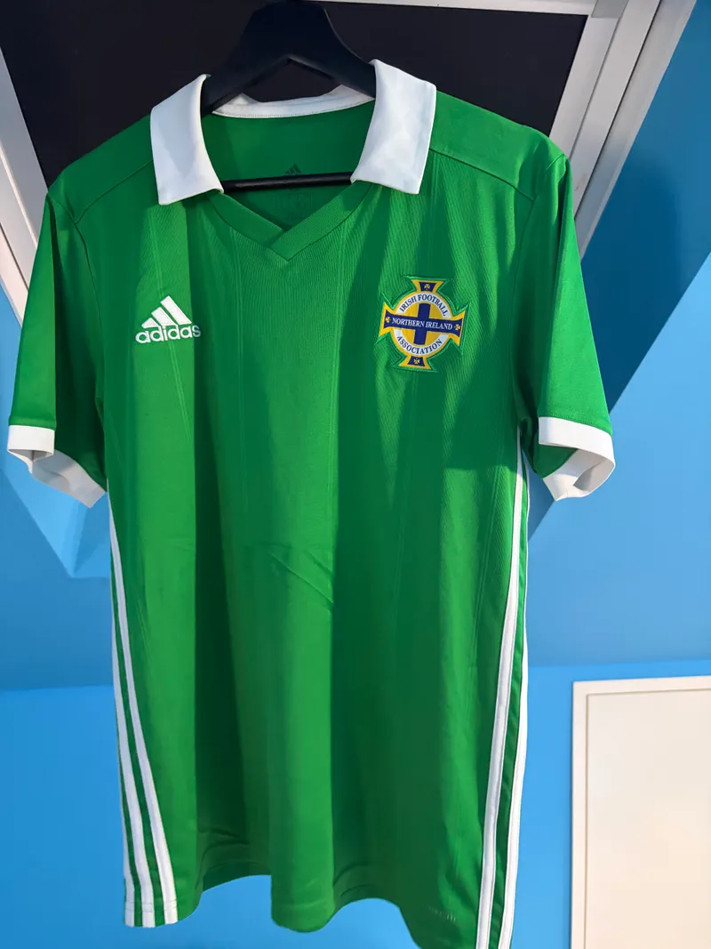 Northern Ireland 2018 Home Shirt – Small (BNWOT)
