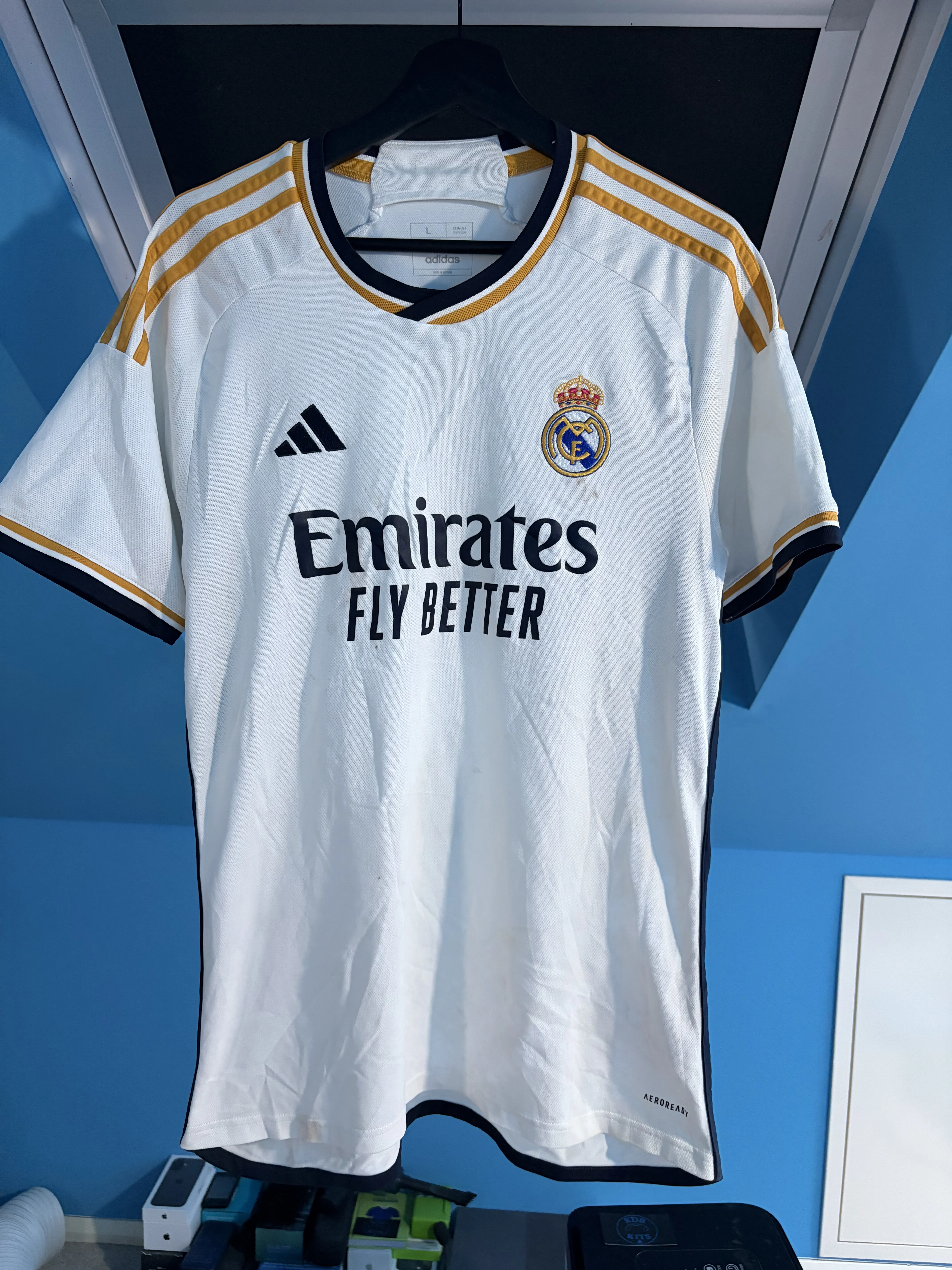 Real Madrid 2023/24 Home Shirt – Large