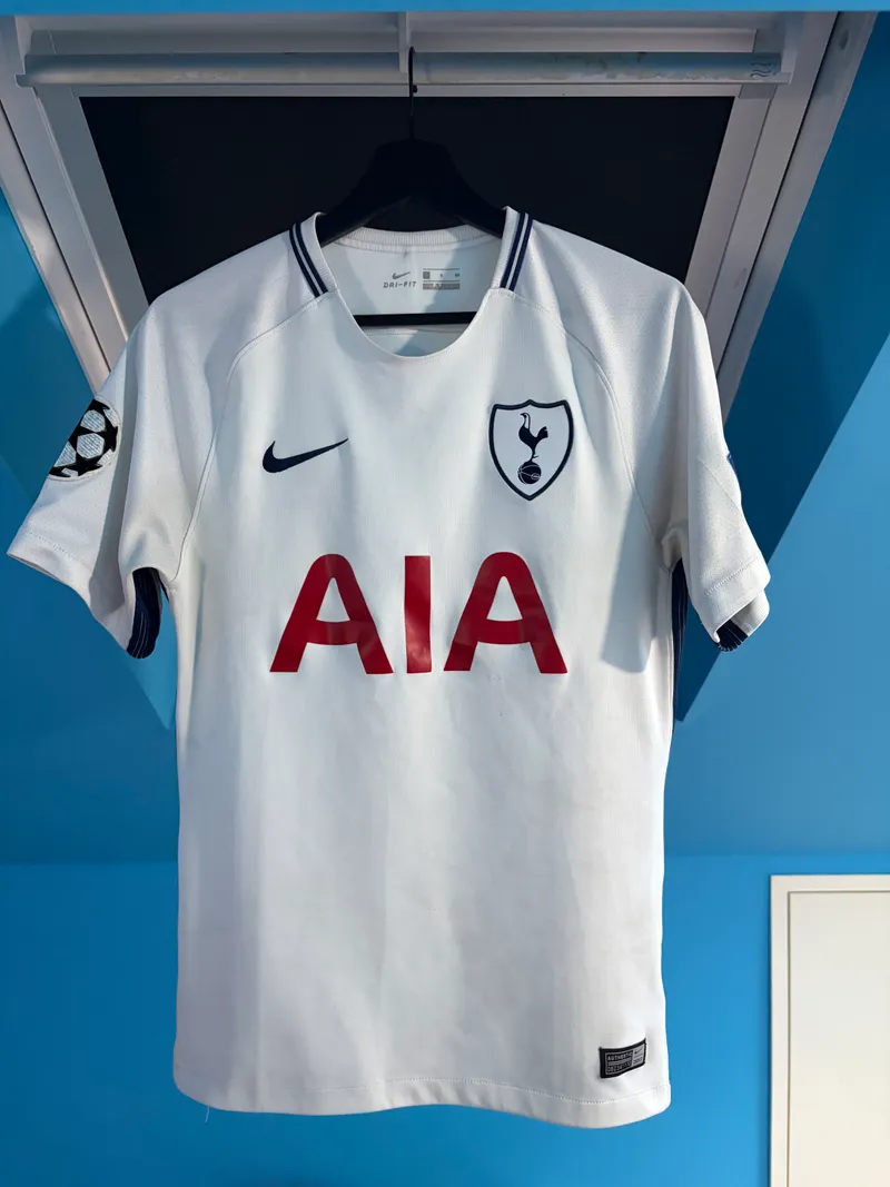 Tottenham Hotspur 2017/18 Home Shirt – Kane 10 – UCL Patches – Small