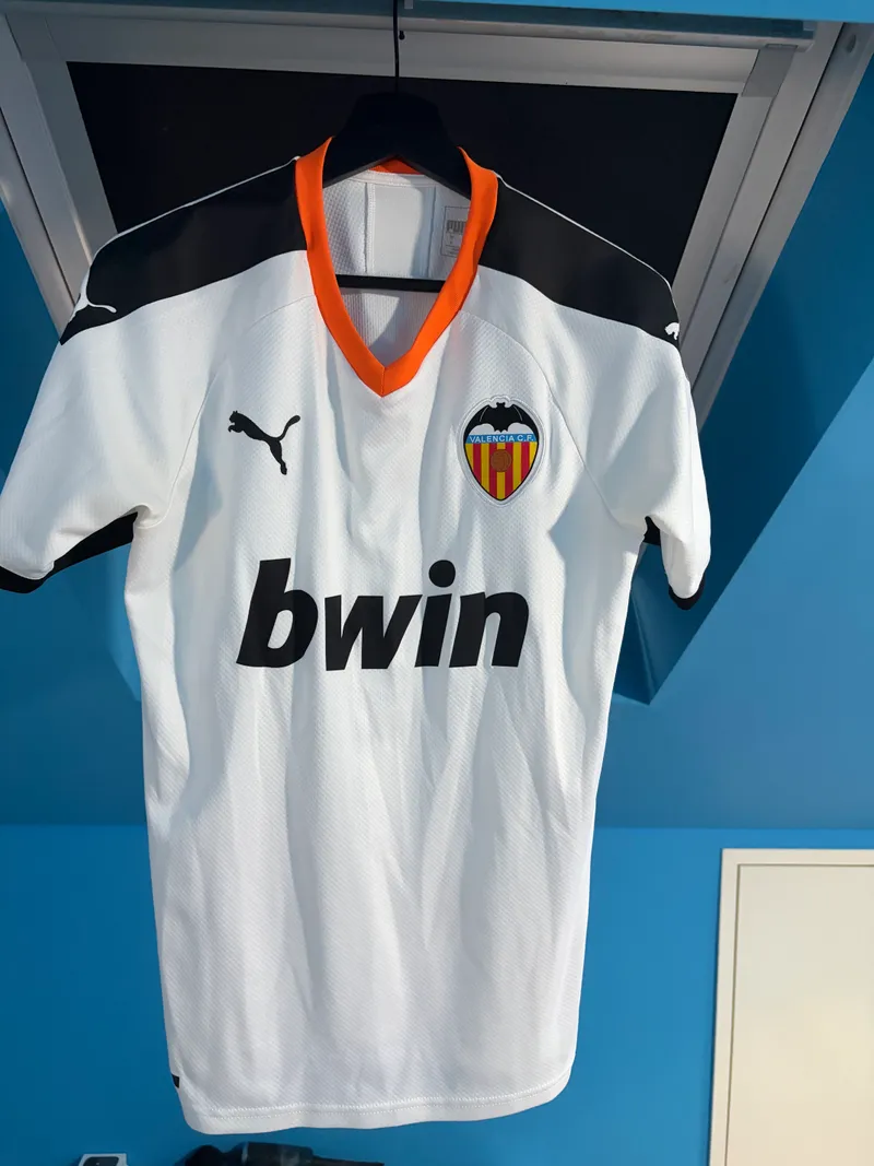 Valencia 2019/20 Home Shirt – Small